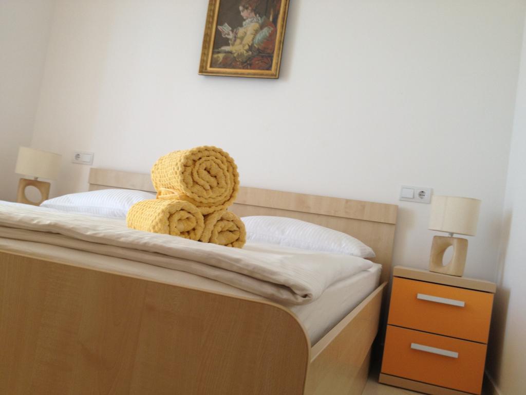 Apartments Villa Amalia Omiš Екстериор снимка