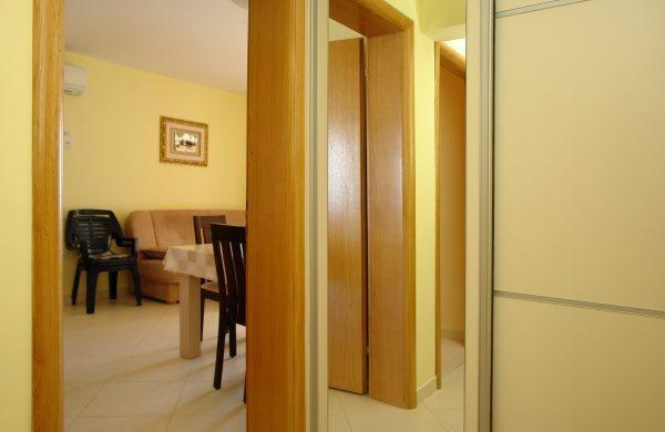 Apartments Villa Amalia Omiš Стая снимка