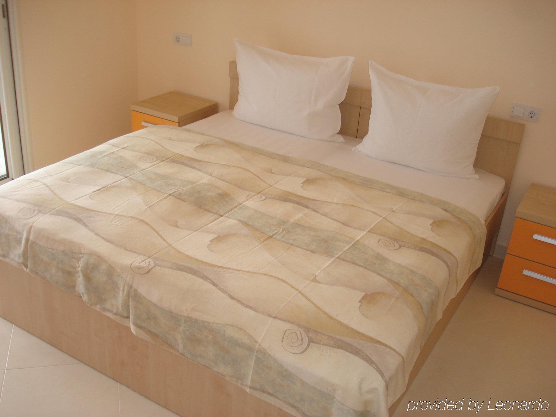 Apartments Villa Amalia Omiš Екстериор снимка